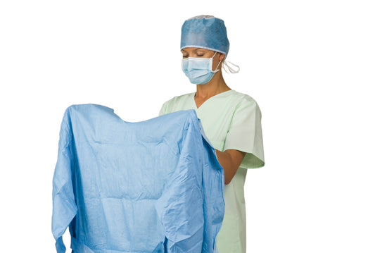 Anziehen der sterilen Assistenz